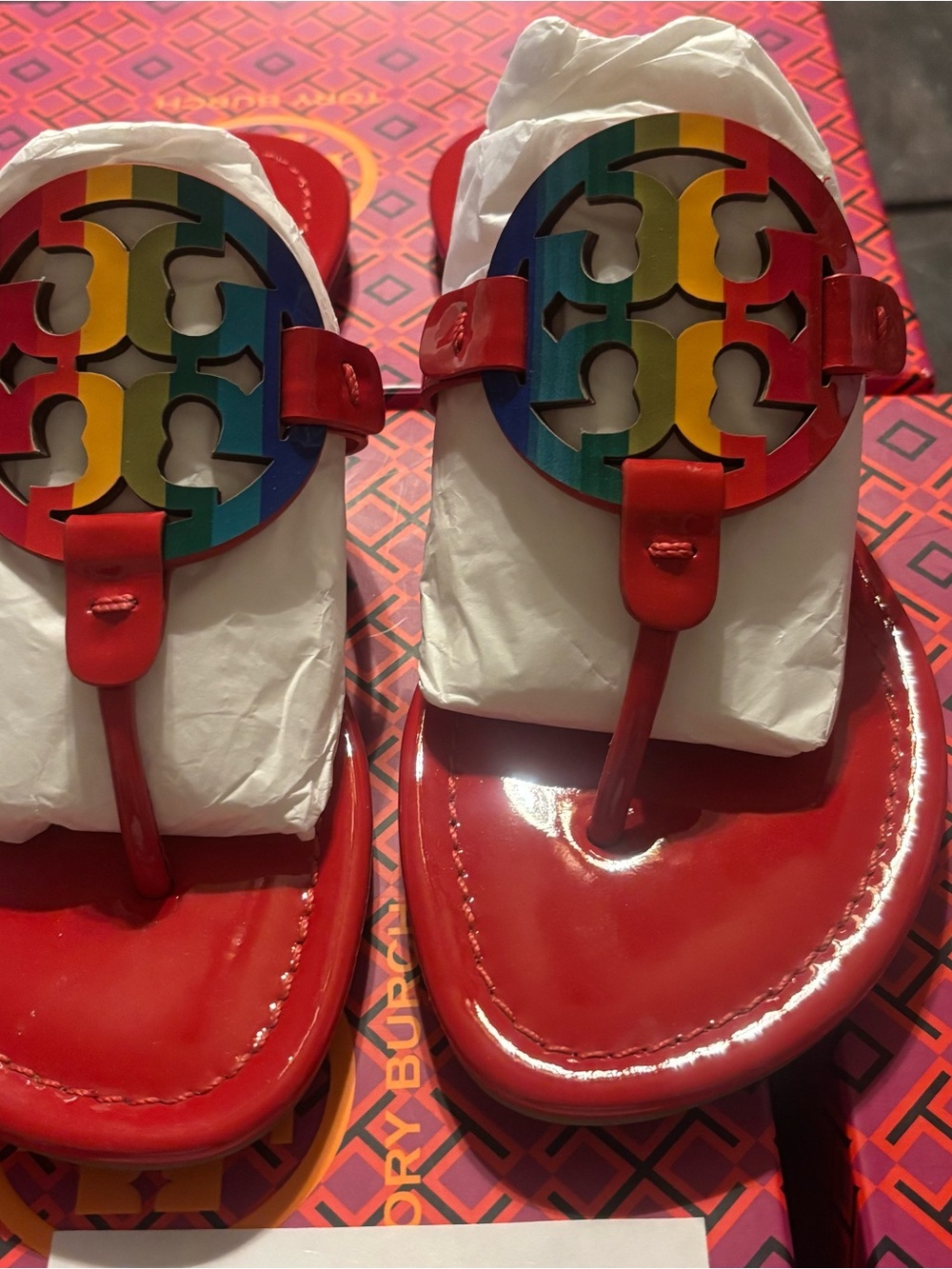 Tory Burch Ruby Red RAINBOW MILLER SANDALS 
♥️𝑅𝒶𝓇𝑒 𝒻𝒾𝓃𝒹 ♥️